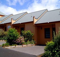 Meredith House and Mews - Tweed Heads Accommodation