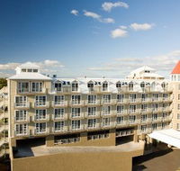 Deep Blue Hotel  Hot Springs - Tweed Heads Accommodation