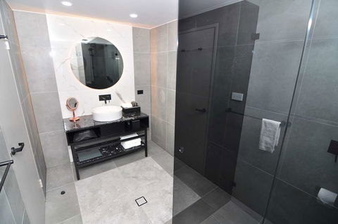 Deco Hotel - Tweed Heads Accommodation 2