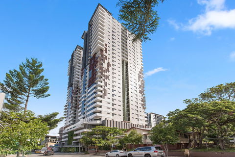 Arise Ivy And Eve - Tweed Heads Accommodation 2