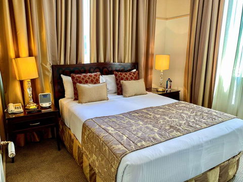Royal Albert Hotel - Tweed Heads Accommodation 1