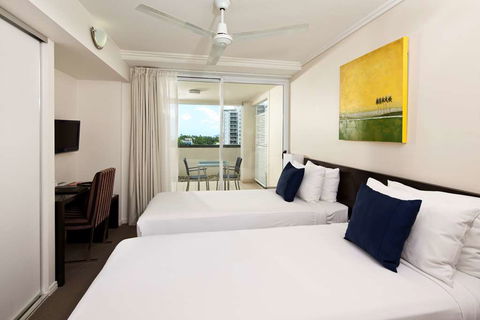 Cairns Central Plaza Apartment - Tweed Heads Accommodation 2