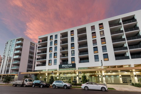 Meriton Suites Sydney Airport - Tweed Heads Accommodation 1