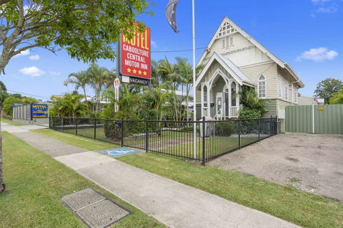 Caboolture Central Motor Inn, SureStay Collection - Tweed Heads Accommodation 0