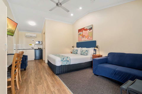 Caboolture Central Motor Inn, SureStay Collection - Tweed Heads Accommodation 11