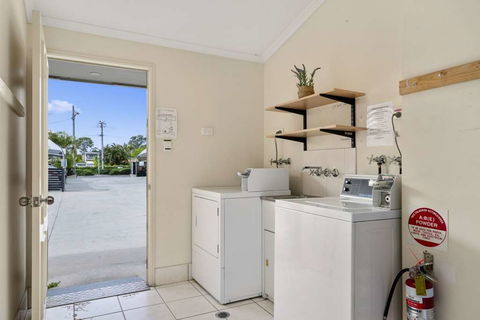 Caboolture Central Motor Inn, SureStay Collection - Tweed Heads Accommodation 17