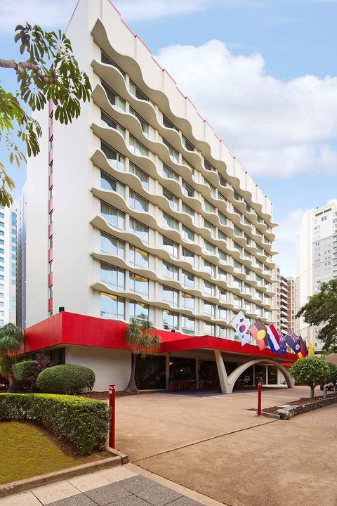 Royal On The Park - Tweed Heads Accommodation 0