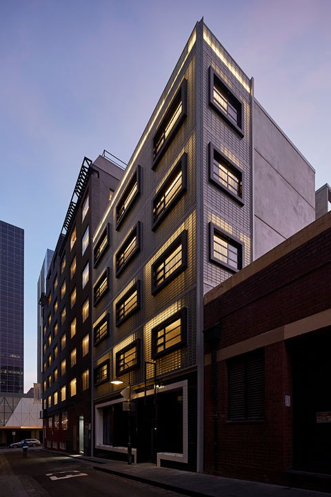 Lancemore Crossley St Melbourne - Tweed Heads Accommodation 0