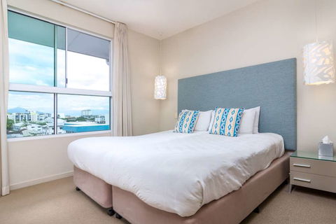 201 Lake Street - Cairns - Tweed Heads Accommodation 1