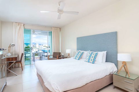 201 Lake Street - Cairns - Tweed Heads Accommodation 2