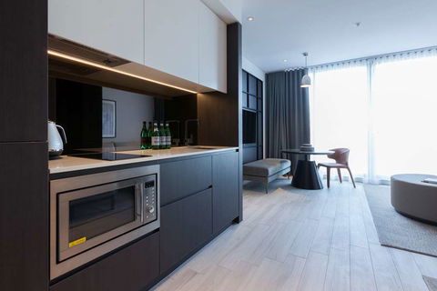 Skye Suites Green Square - Tweed Heads Accommodation 1