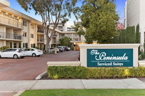 The Peninsula Riverside Apartments - Tweed Heads Accommodation 1