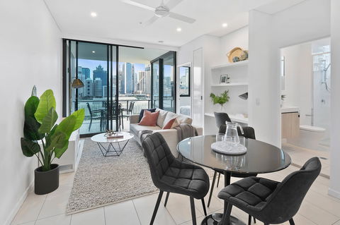 Arise On Hope Street - Tweed Heads Accommodation 2