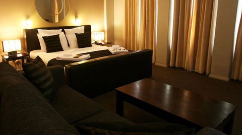 The Clarendon Hotel - Tweed Heads Accommodation 1