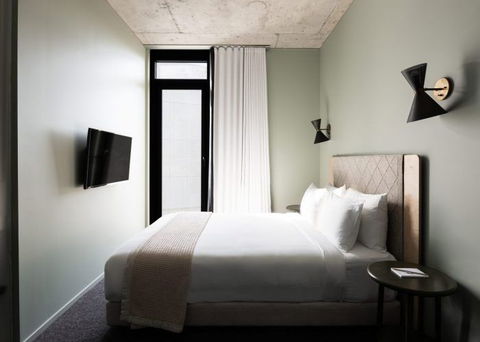 Alex Hotel, Perth - Tweed Heads Accommodation 2