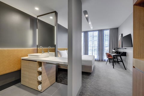 Vibe Hotel Canberra - Tweed Heads Accommodation 43