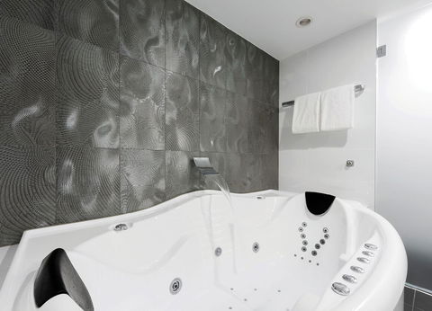 Avenue Hotel Canberra - Tweed Heads Accommodation 4
