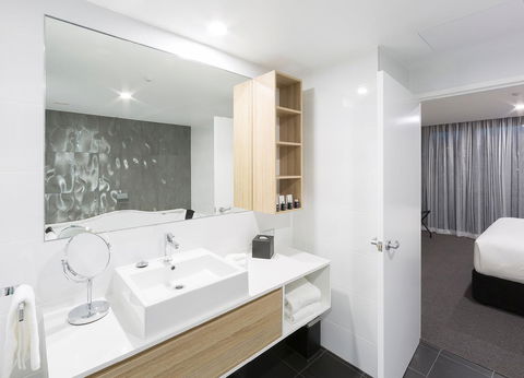 Avenue Hotel Canberra - Tweed Heads Accommodation 11