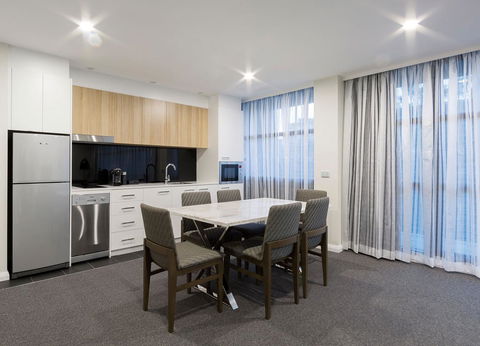 Avenue Hotel Canberra - Tweed Heads Accommodation 9