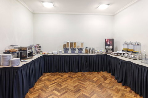 Garden City Hotel, Best Western Signature Collection - Tweed Heads Accommodation 24