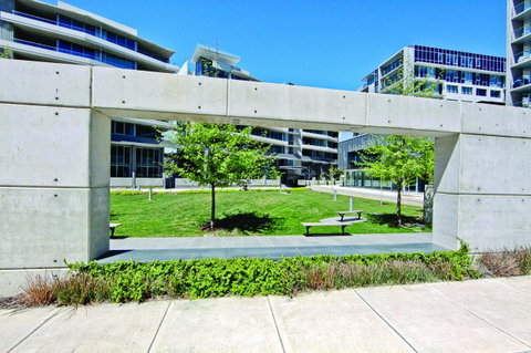 Realm Park 39 Barton ACT - Tweed Heads Accommodation 25