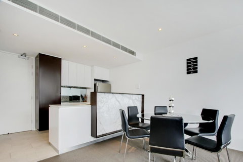 Realm Park 39 Barton ACT - Tweed Heads Accommodation 32