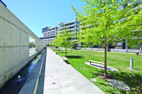 Realm Park 39 Barton ACT - Tweed Heads Accommodation 24