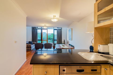 ALLARA CANBERRA - Tweed Heads Accommodation 2