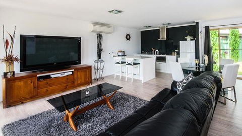 Lure Bed And Breakfast - Tweed Heads Accommodation 0