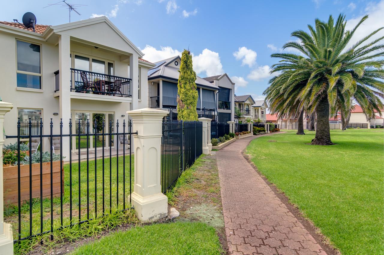 Holden Hill SA Tweed Heads Accommodation