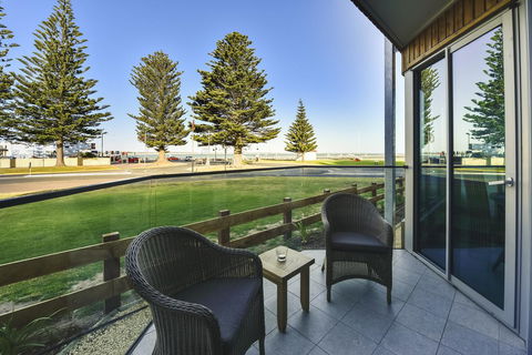 Bonnies Of Beachport - Tweed Heads Accommodation 32