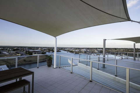 Wallaroo Marina Apartments - Tweed Heads Accommodation 34