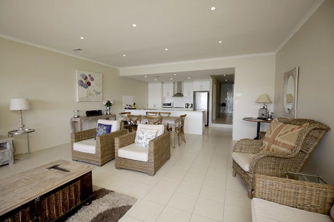 Wallaroo Marina Apartments - Tweed Heads Accommodation 5