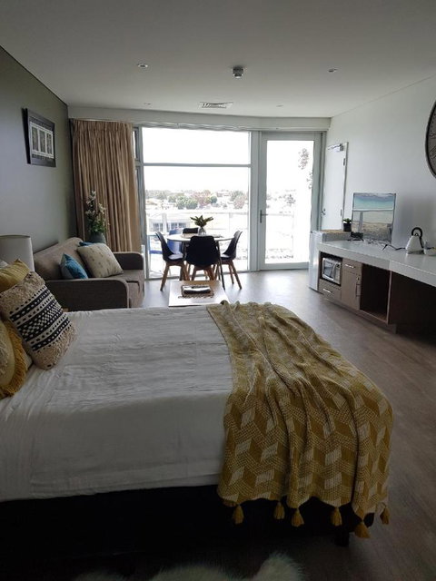 Ocean View Luxury Apartment & Suite - Tweed Heads Accommodation 4