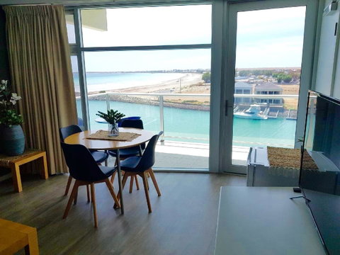 Ocean View Luxury Apartment & Suite - Tweed Heads Accommodation 5