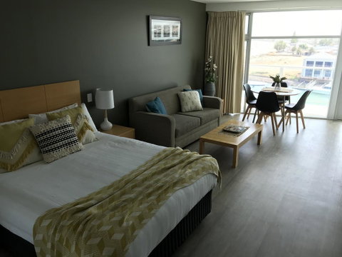 Ocean View Luxury Apartment & Suite - Tweed Heads Accommodation 25
