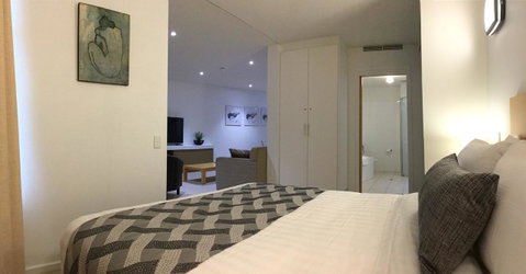Wallaroo Marina Waterfront Luxe Apartment - Tweed Heads Accommodation 12