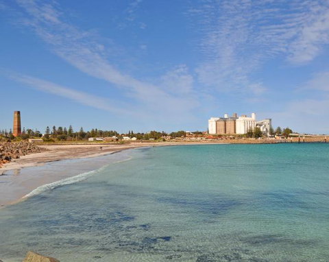 Wallaroo Marina Waterfront Luxe Apartment - Tweed Heads Accommodation 3