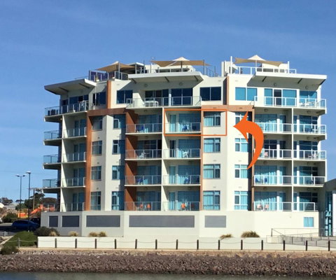 Wallaroo Marina Waterfront Luxe Apartment - Tweed Heads Accommodation 0