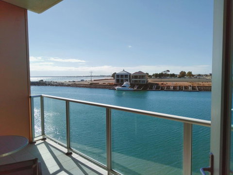 Wallaroo Marina Executive Apartments - Tweed Heads Accommodation 0