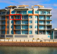 Wallaroo Marina Luxury Apartment - Tweed Heads Accommodation