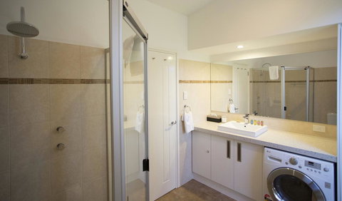 Barossa Pavilions & Glasshouse - Tweed Heads Accommodation 12