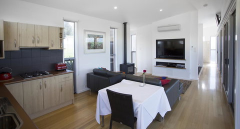 Barossa Pavilions & Glasshouse - Tweed Heads Accommodation 6