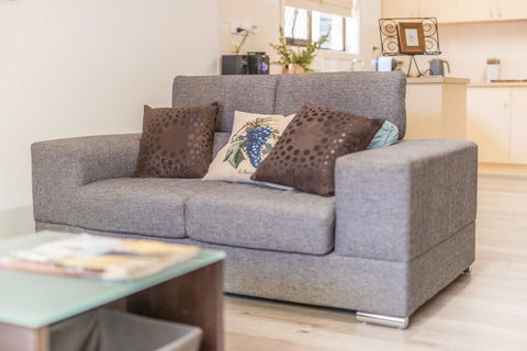 Tanunda\'s Magpie House - Tweed Heads Accommodation 0