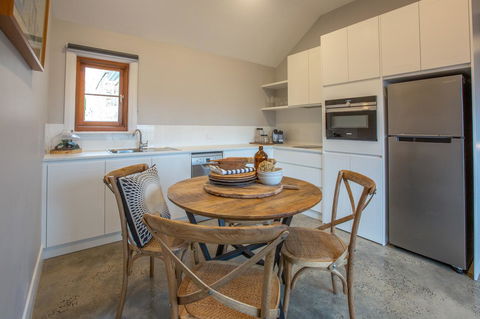 Lucy's Cottage - Tweed Heads Accommodation 10