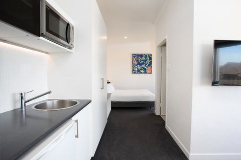 Bay 10 - Suites And Apartments - Tweed Heads Accommodation 1