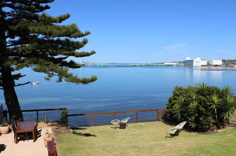 Bay 10 - Suites And Apartments - Tweed Heads Accommodation 0