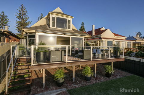 The Beach House @ Grange - Tweed Heads Accommodation 8