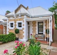 A Rose by the Park - Tweed Heads Accommodation