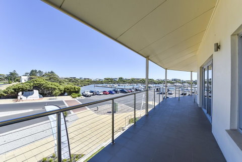 Aloha Waterfront Properties - Tweed Heads Accommodation 10
